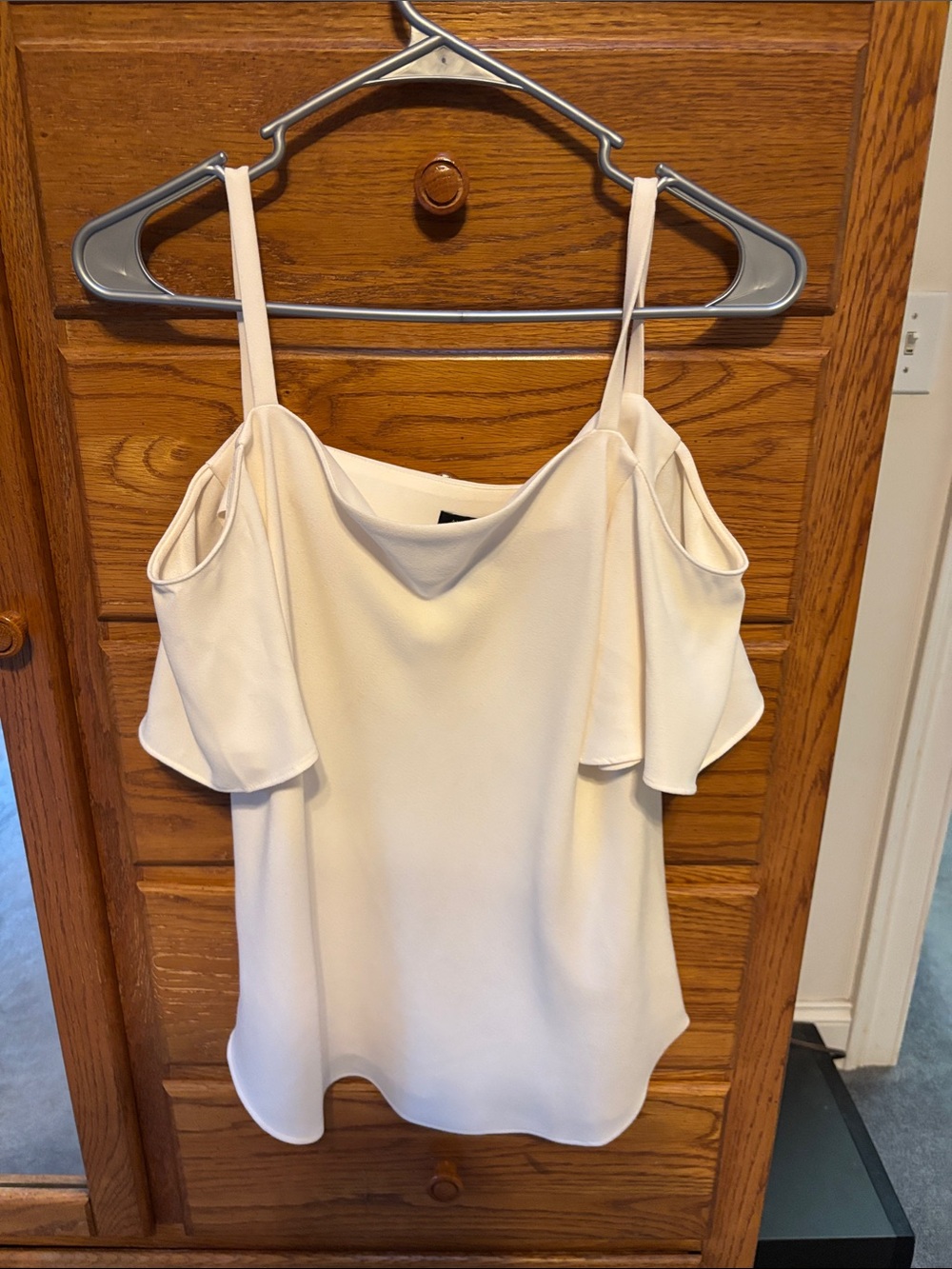 Ann Taylor Cream Cold-Shoulder Camisole